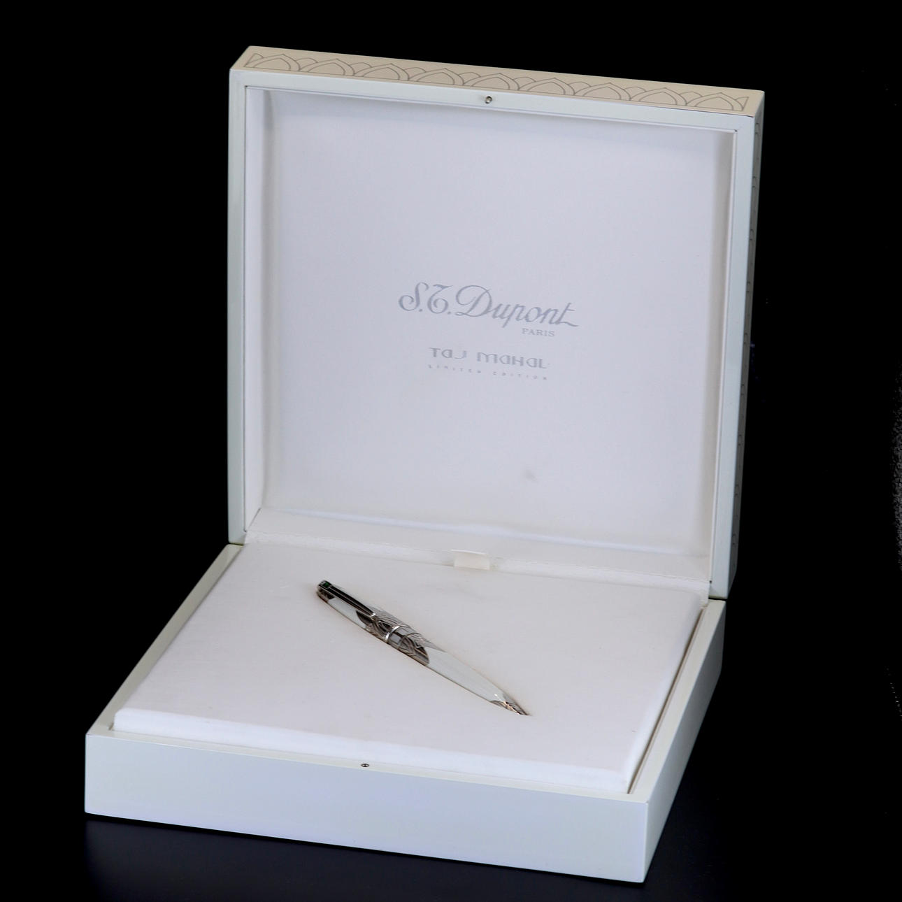 BOXED DUPONT LTD EDITION PEN