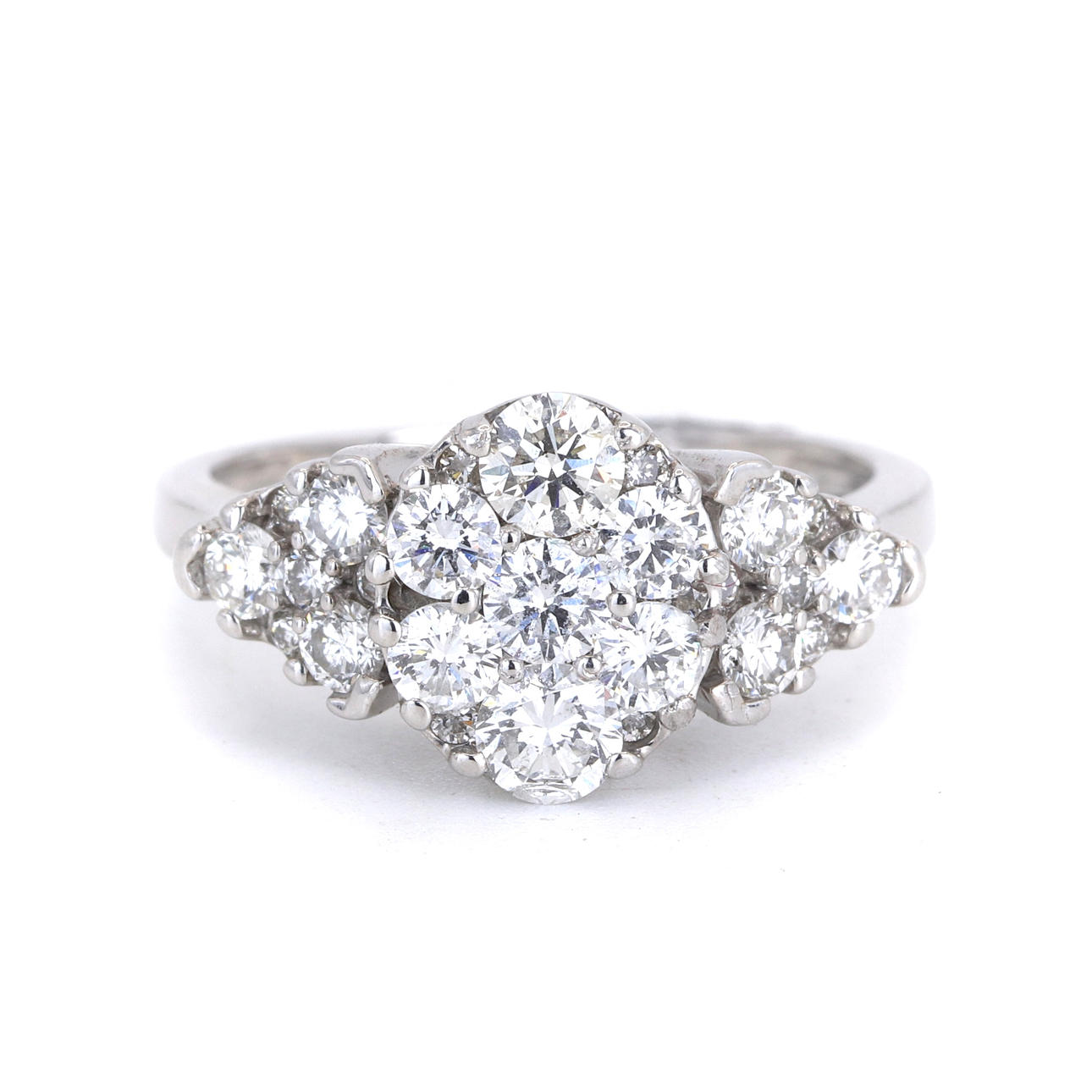 18CT DIAMOND CLUSTER RING (1.22CT)