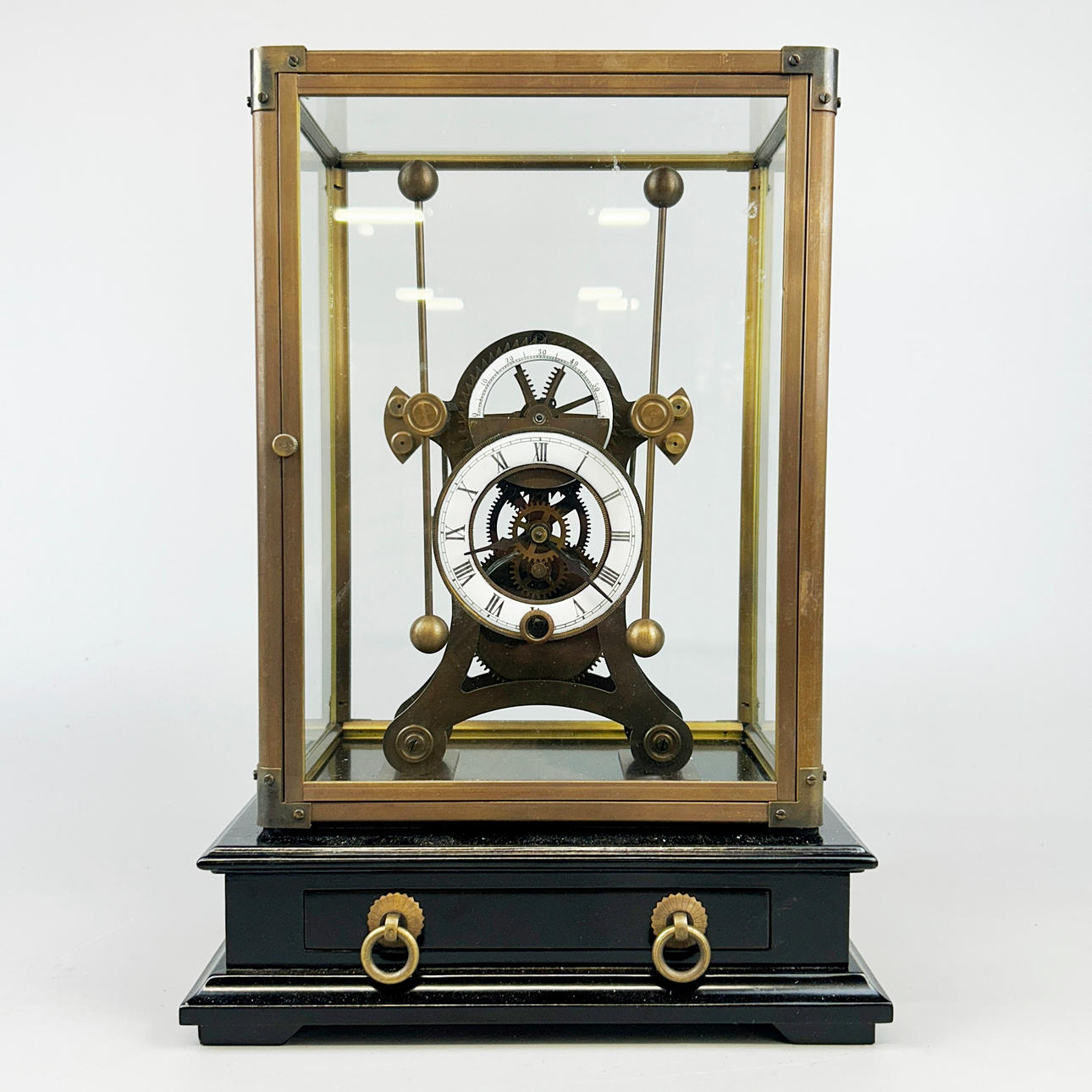 GRASSHOPPER SKELETON CLOCK